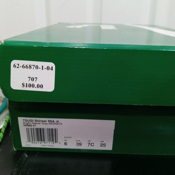 Ladies puma - Picture 2 of 4